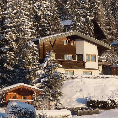 Auderer Monika Jerzens